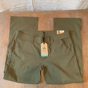 NWOT Prana Halle convertible pants